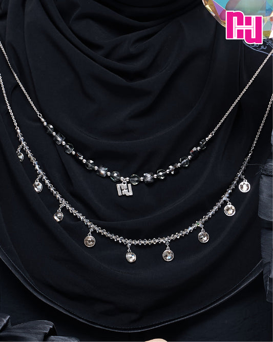 NUH EMBELLISH ผ้าคลุมสวมสำเร็จประดับไข่มุกและคริสตัล - ทรงฟองน้ำตรง