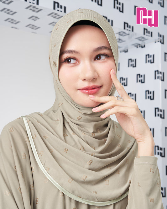 ผ้าคลุมสวมสำเร็จ NUH BLACK – ทรงฟองน้ำตาราง