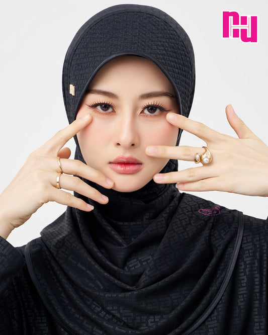 ผ้าคลุมสวมสำเร็จ NUH MONOGRAM – ทรงฟองน้ำตาราง