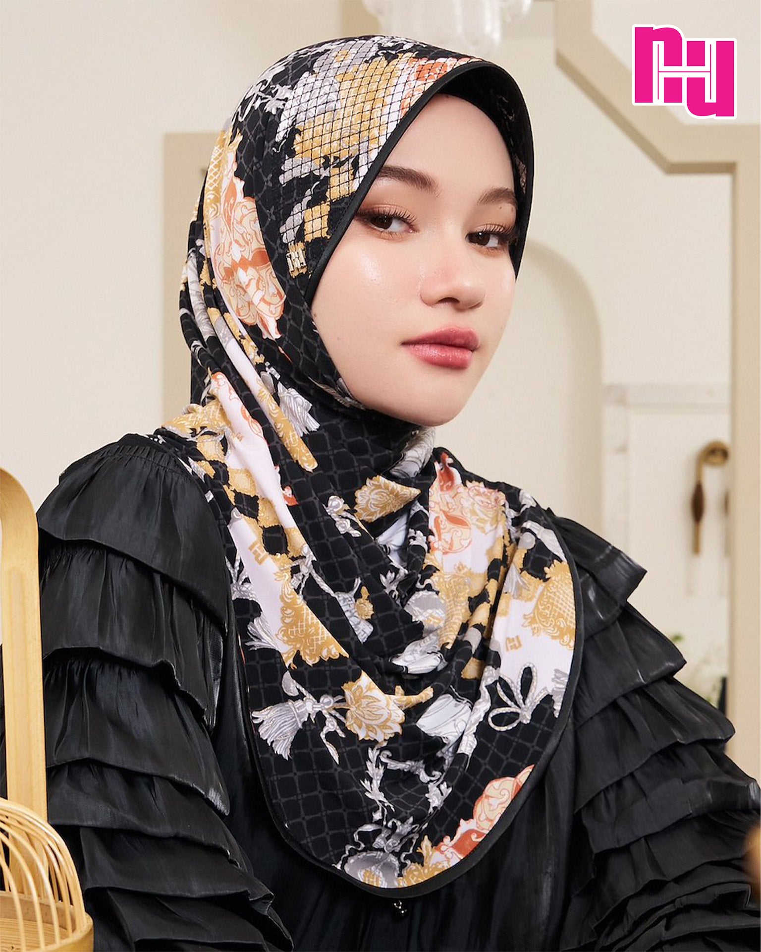 NUH RAYA ผ้าคลุมสวมสำเร็จ  – ทรงฟองน้ำตาราง