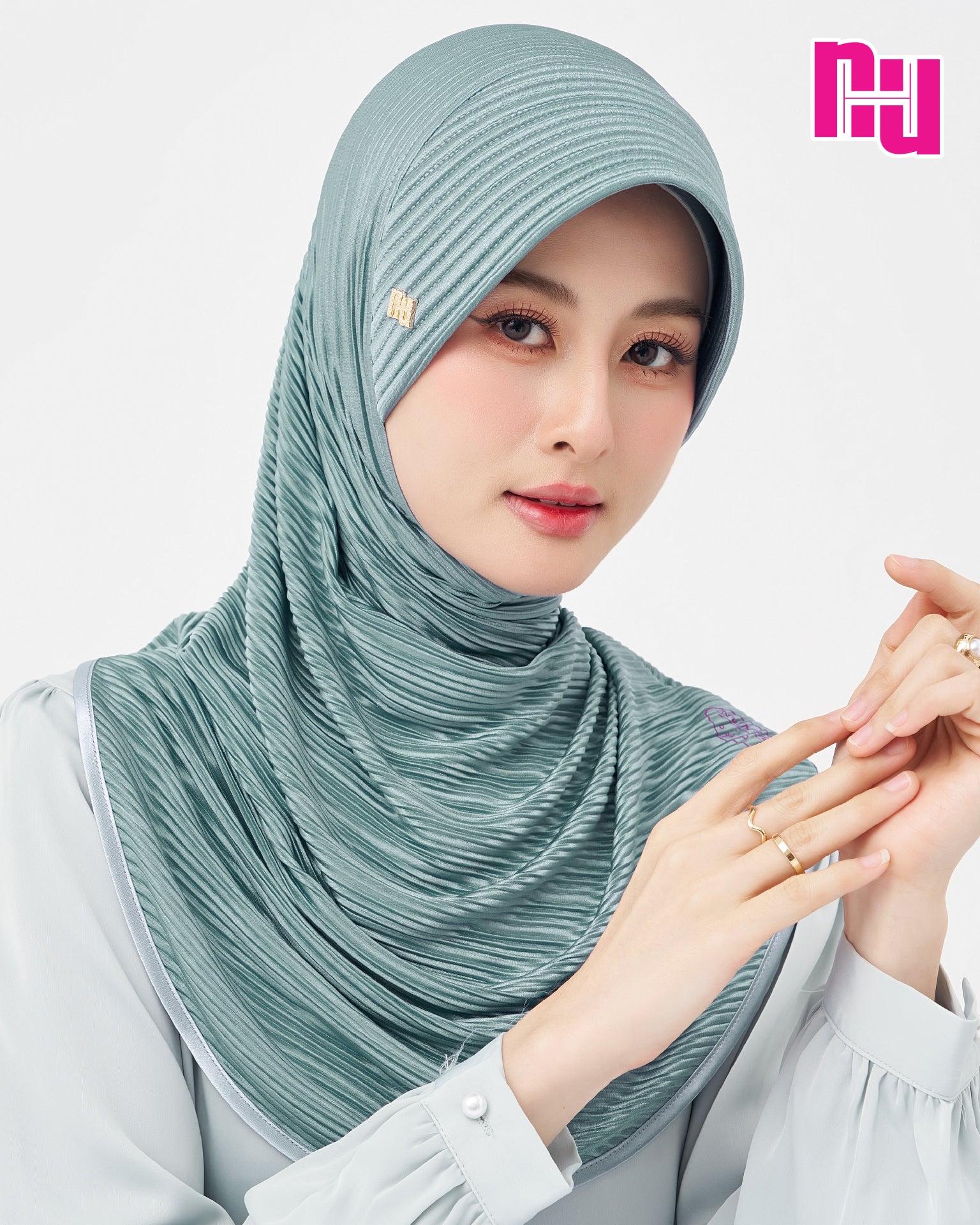 NUH PLEATED ผ้าคลุมสวมสำเร็จ – ทรงฟองน้ำ