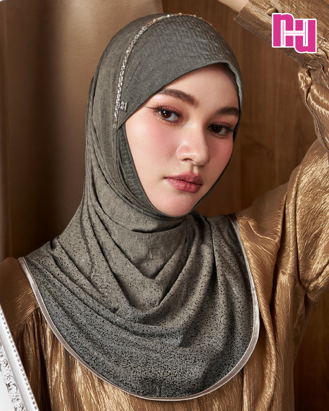 NUH GLAM Crystal Pearl Embellished Ready-to-Wear Shawl - Talkong Style (TLK)