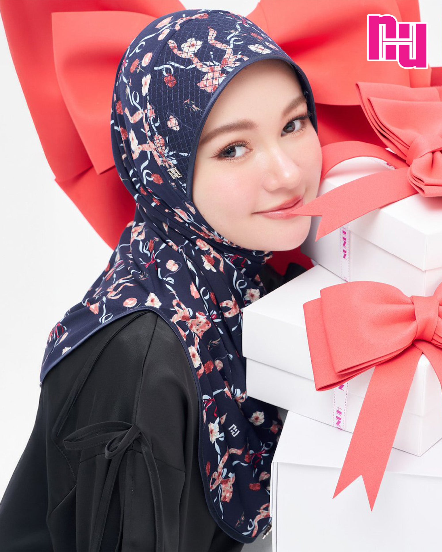 NUH GIFT Ready-to-wear hijab – Stiff, stretchy grid pattern
