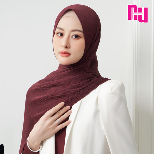 ผ้าพันพลีท NUH MONOGRAM – แบบยาว