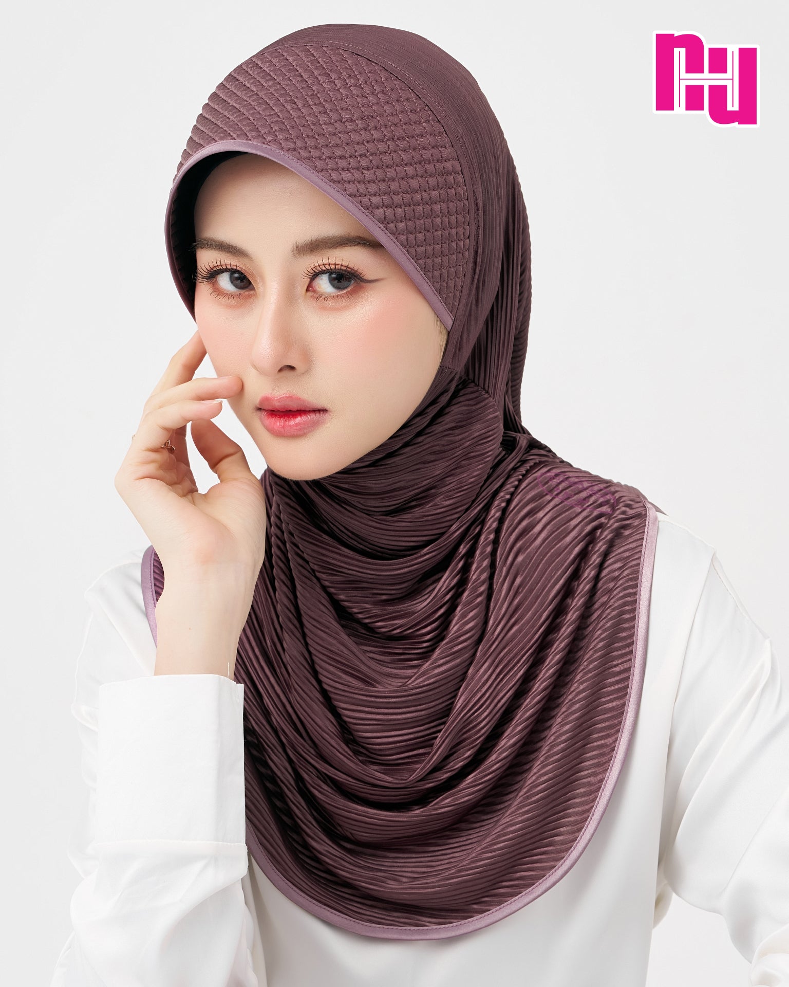 NUH PLEATED ผ้าคลุมสวมสำเร็จ – ทรงฟองน้ำตาราง