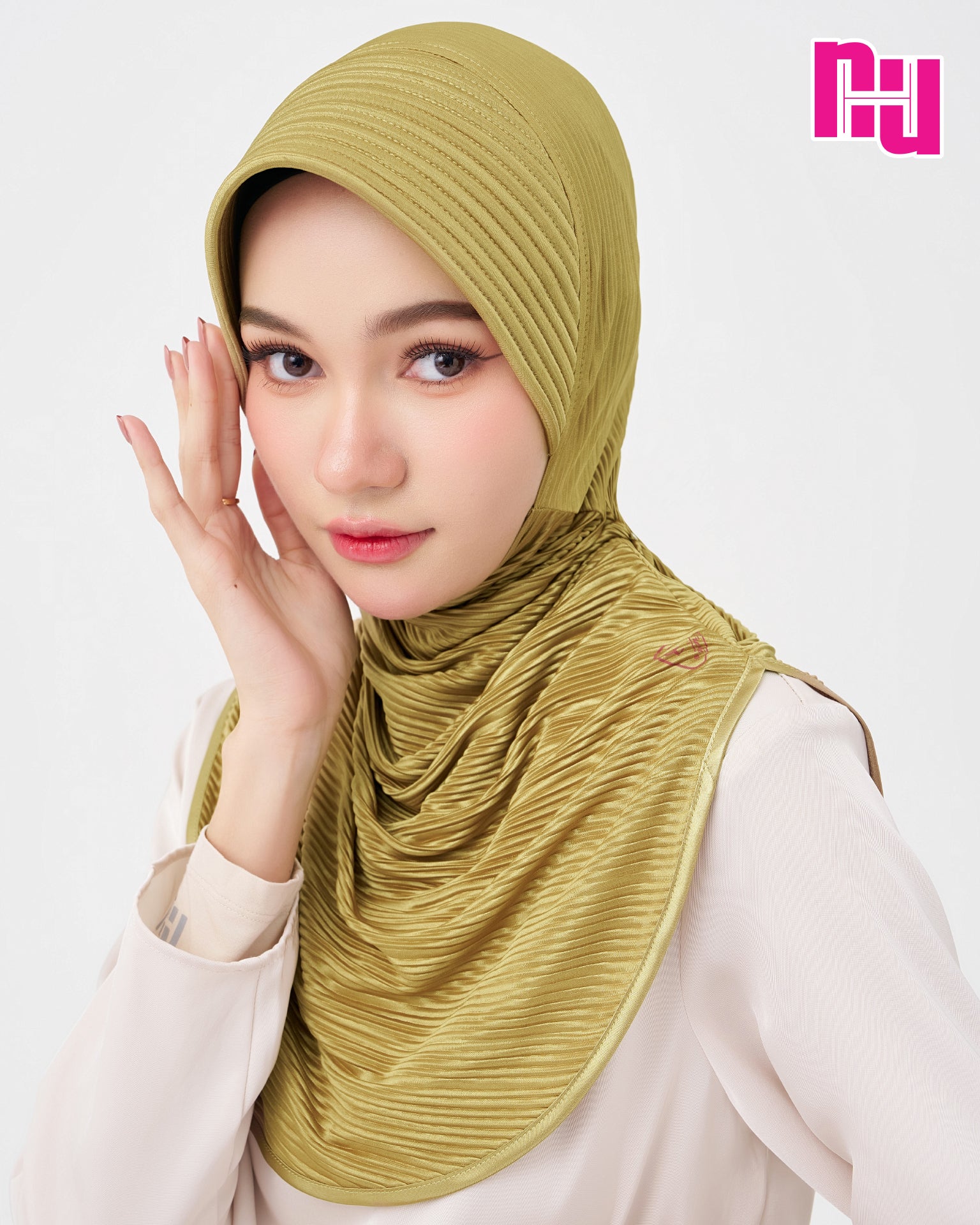 NUH PLEATED ผ้าคลุมสวมสำเร็จ – ทรงฟองน้ำ