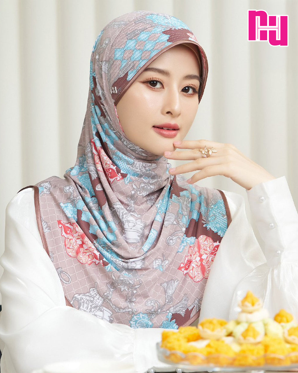 NUH RAYA ผ้าคลุมสวมสำเร็จ – ทรงฟองน้ำตรง