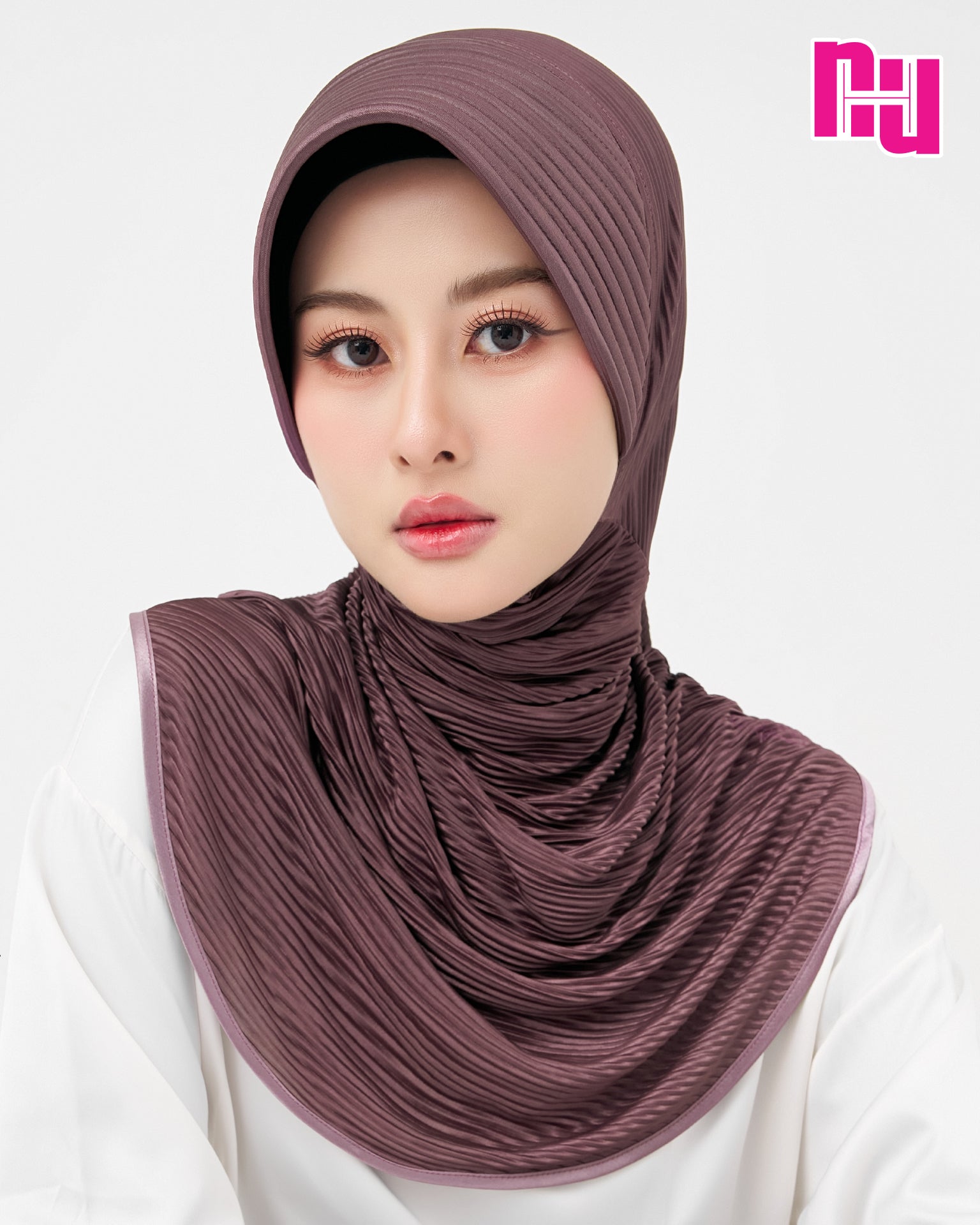 NUH PLEATED ผ้าคลุมสวมสำเร็จ – ทรงฟองน้ำ