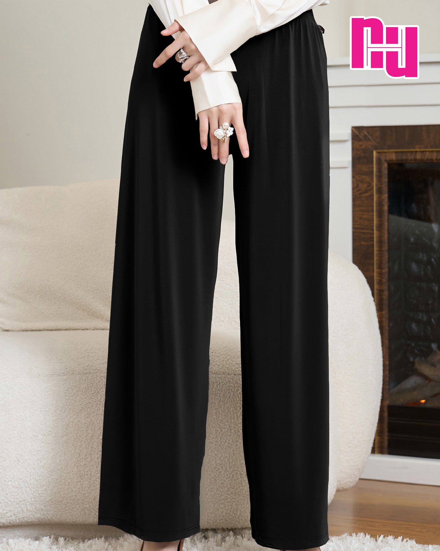 NUH CLASSIC PANT – Classic straight-leg pants.