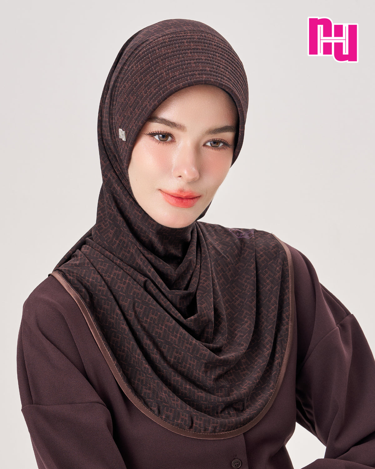 NUH MONOGRAM ECHO II - Sponge Hijab