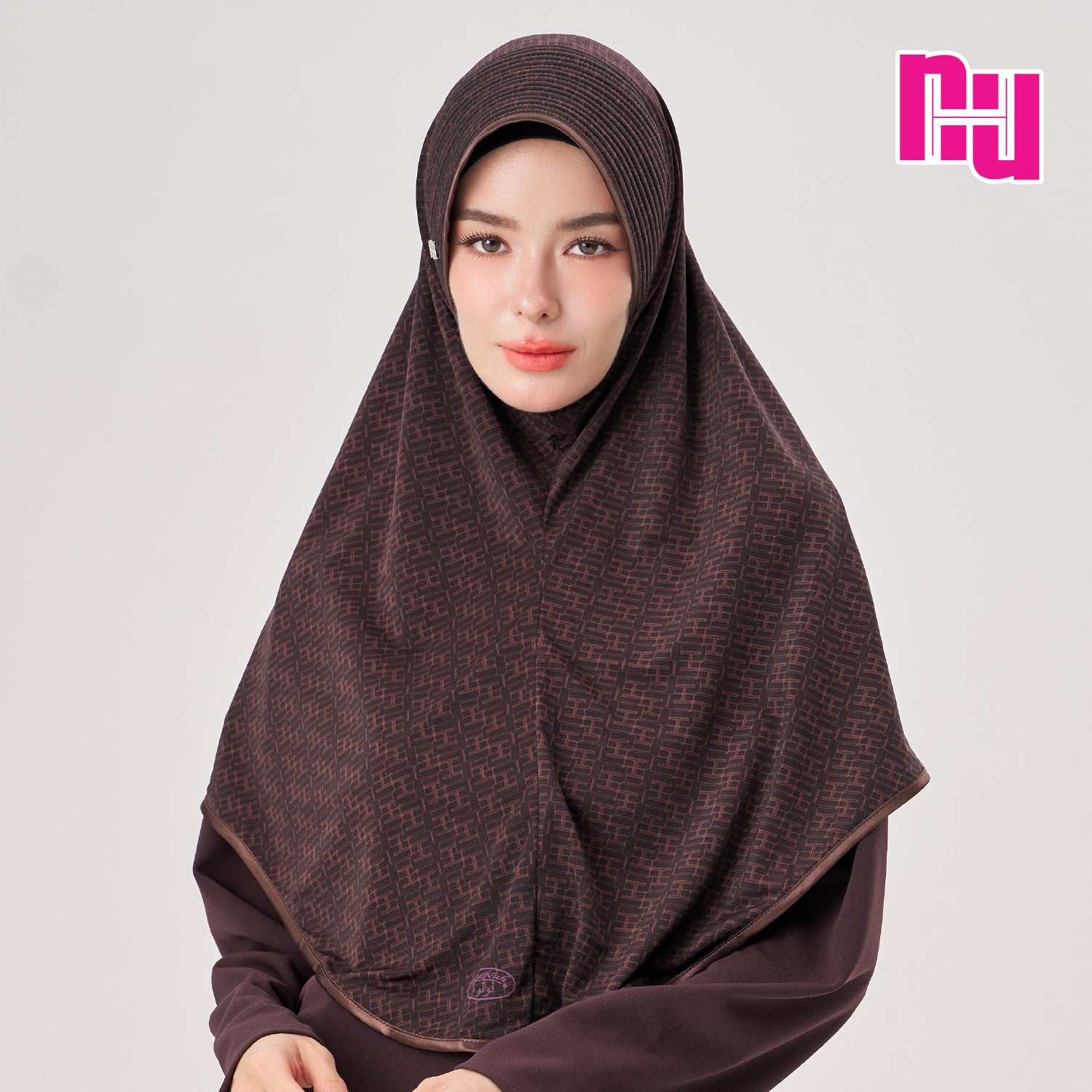 NUH MONOGRAM ECHO II ผ้าคลุมสวมสำเร็จ - แพทเทิร์นฮาตี