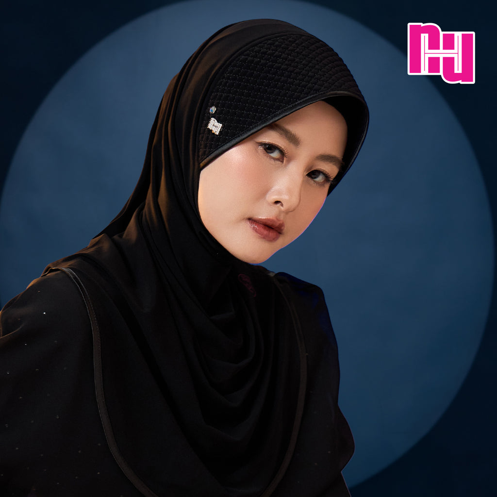 NUH CLASSIC FLOWER  (BLACK) - ผ้าคลุมสวมสำเร็จ