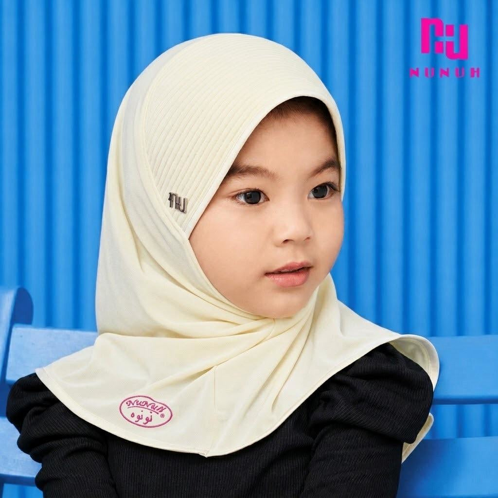 NUH HATI CLASSIC (BLACK) - ผ้าคลุมสวมสำเร็จคลาสสิคสีดำ (แพทเทิร์นฮาตีสำหรับเด็ก)
