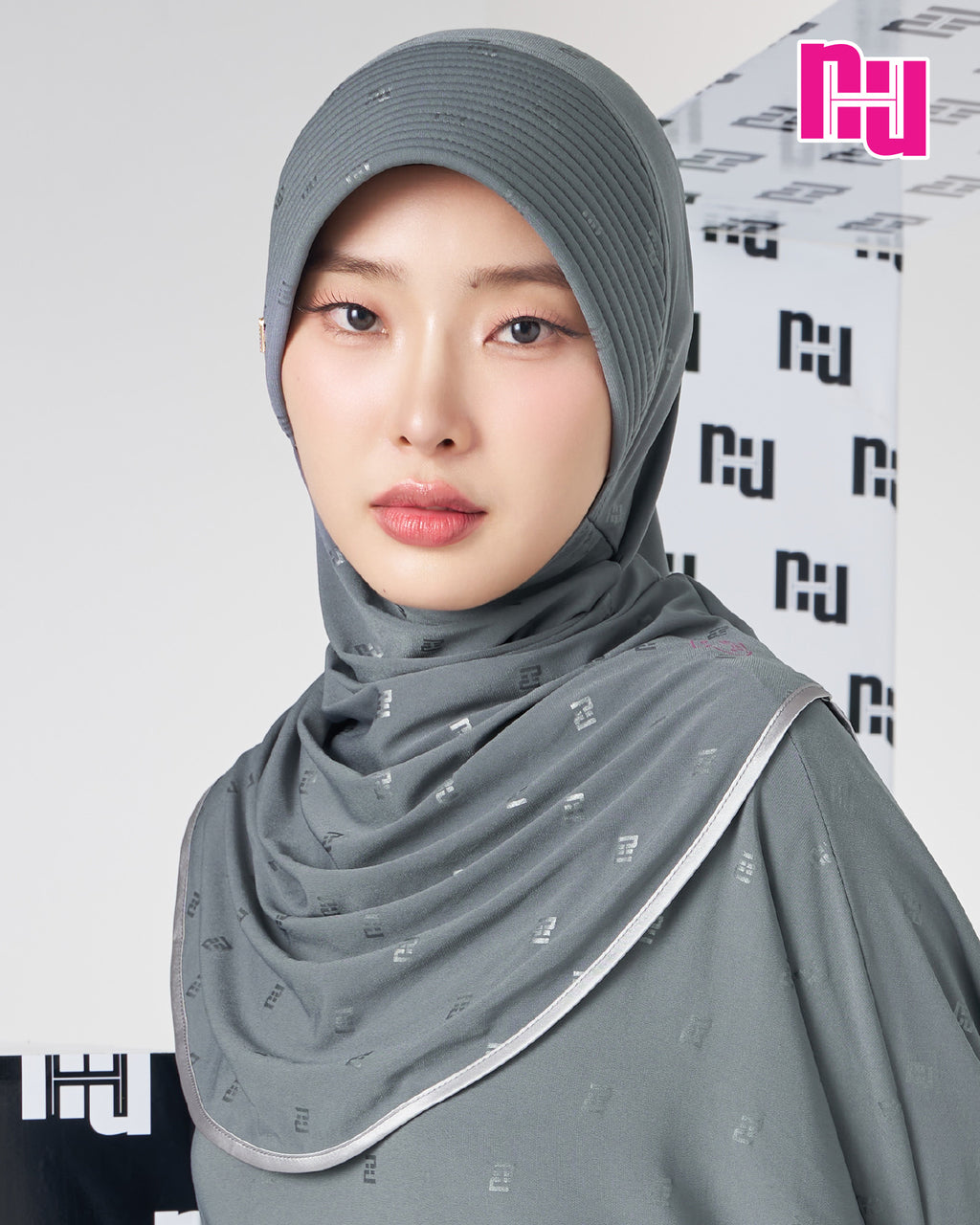 NUH BLACK Ready-to-wear hijab – Regular foam padding