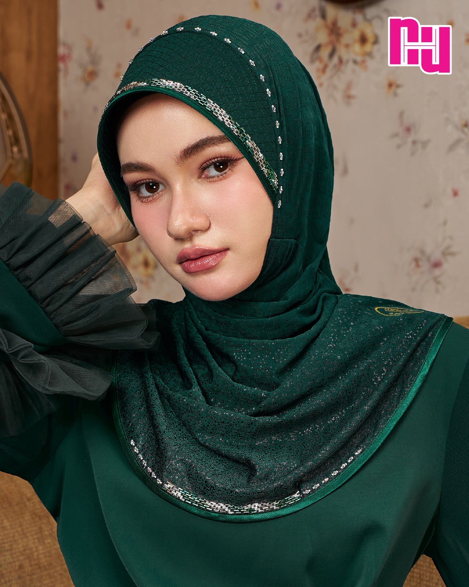 NUH GLAM Ready-to-wear hijab with pearl and crystal embellishments (embroidered hem) - Stiff, stretchy head style (HKY-N)