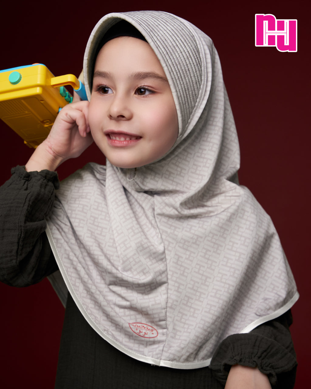 NUH MONOGRAM ECHO II ผ้าคลุมสวมสำเร็จ - แพทเทิร์นฮาตีสำหรับเด็ก