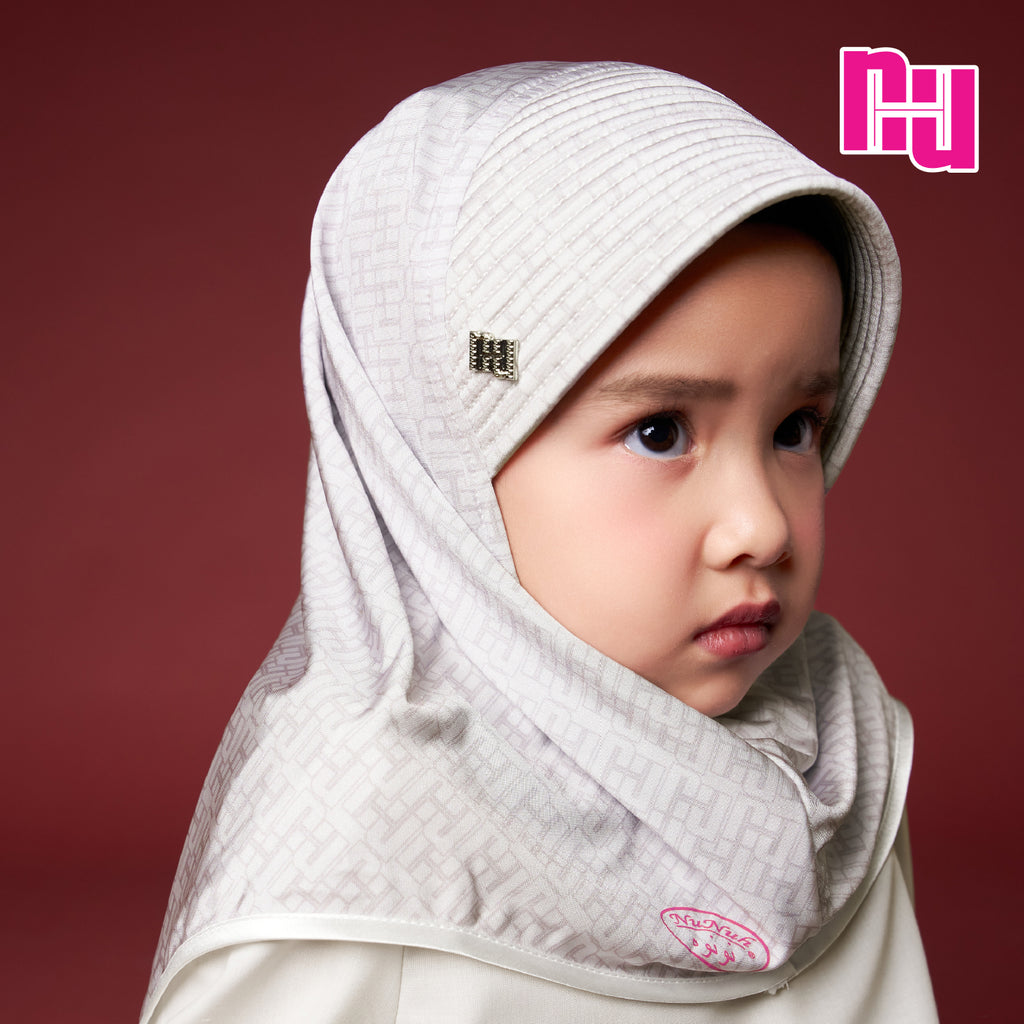 NUH MONOGRAM ECHO II ผ้าคลุมสวมสำเร็จ - แพทเทิร์นฮาตีสำหรับเด็ก