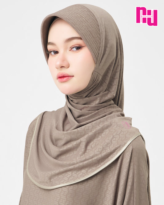 ผ้าคลุมสวมสำเร็จ NUH MONOGRAM – ทรงฟองน้ำ