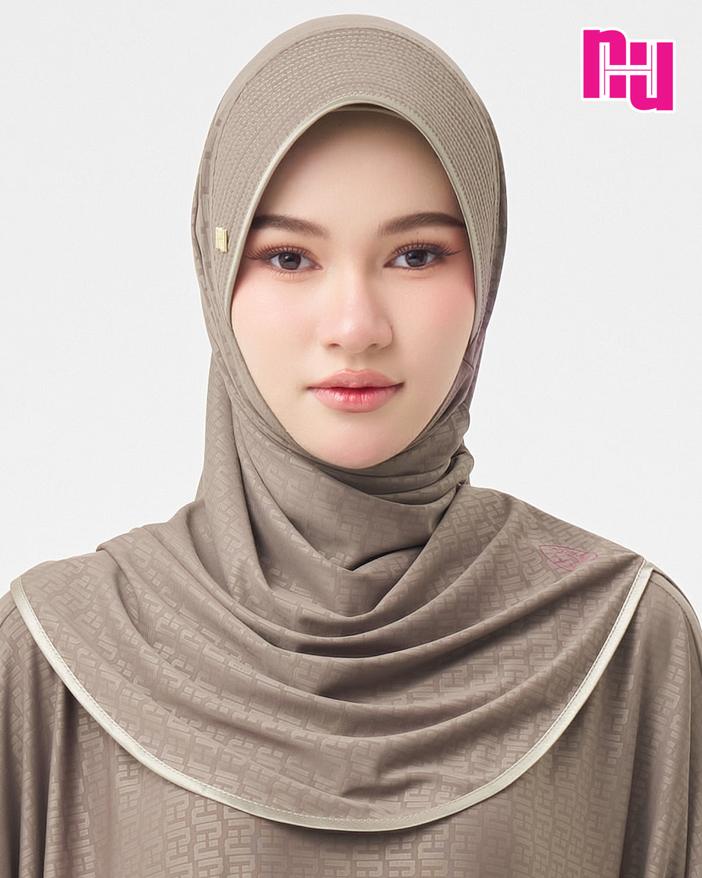NUH MONOGRAM ผ้าคลุมสวมสำเร็จ – ทรงฟองน้ำตรง