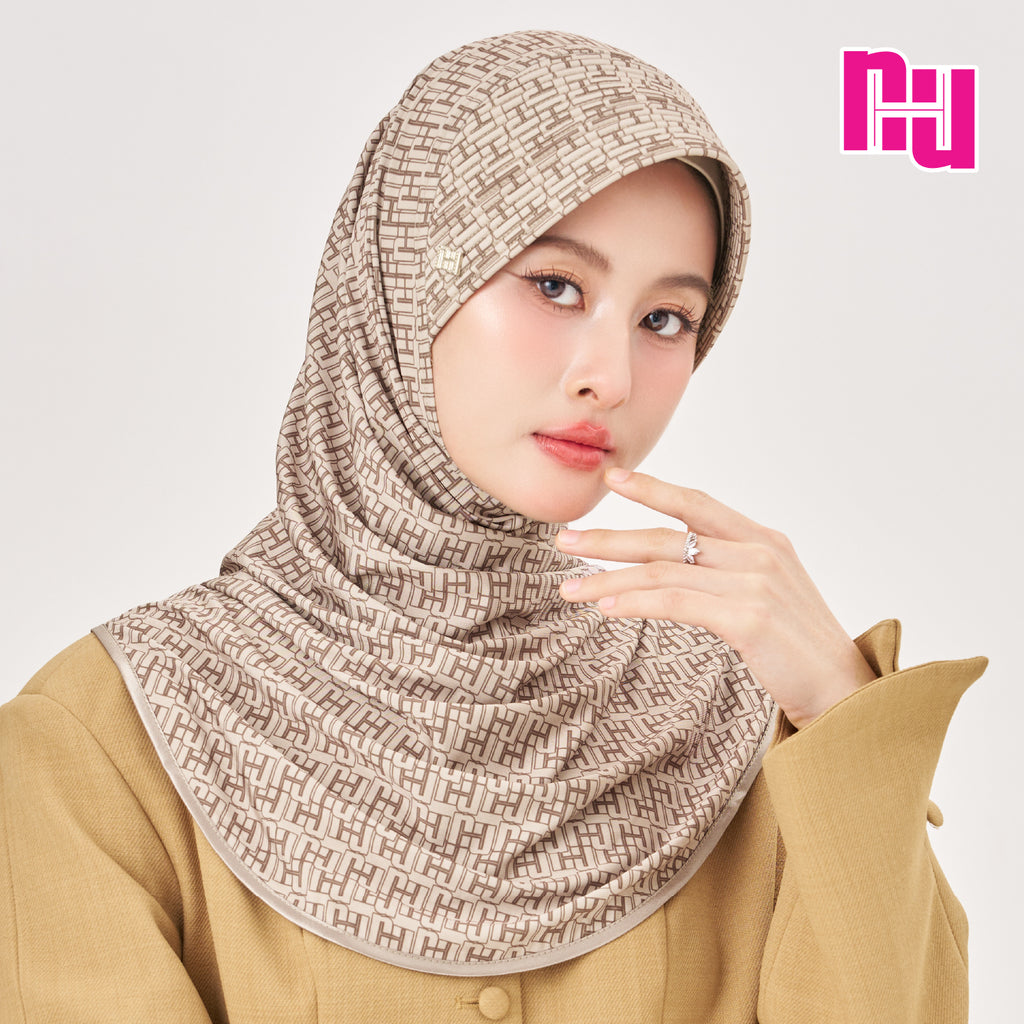 NUH MONOGRAM ECHO II - ผ้าคลุมสวมสำเร็จทรงฟองน้ำ