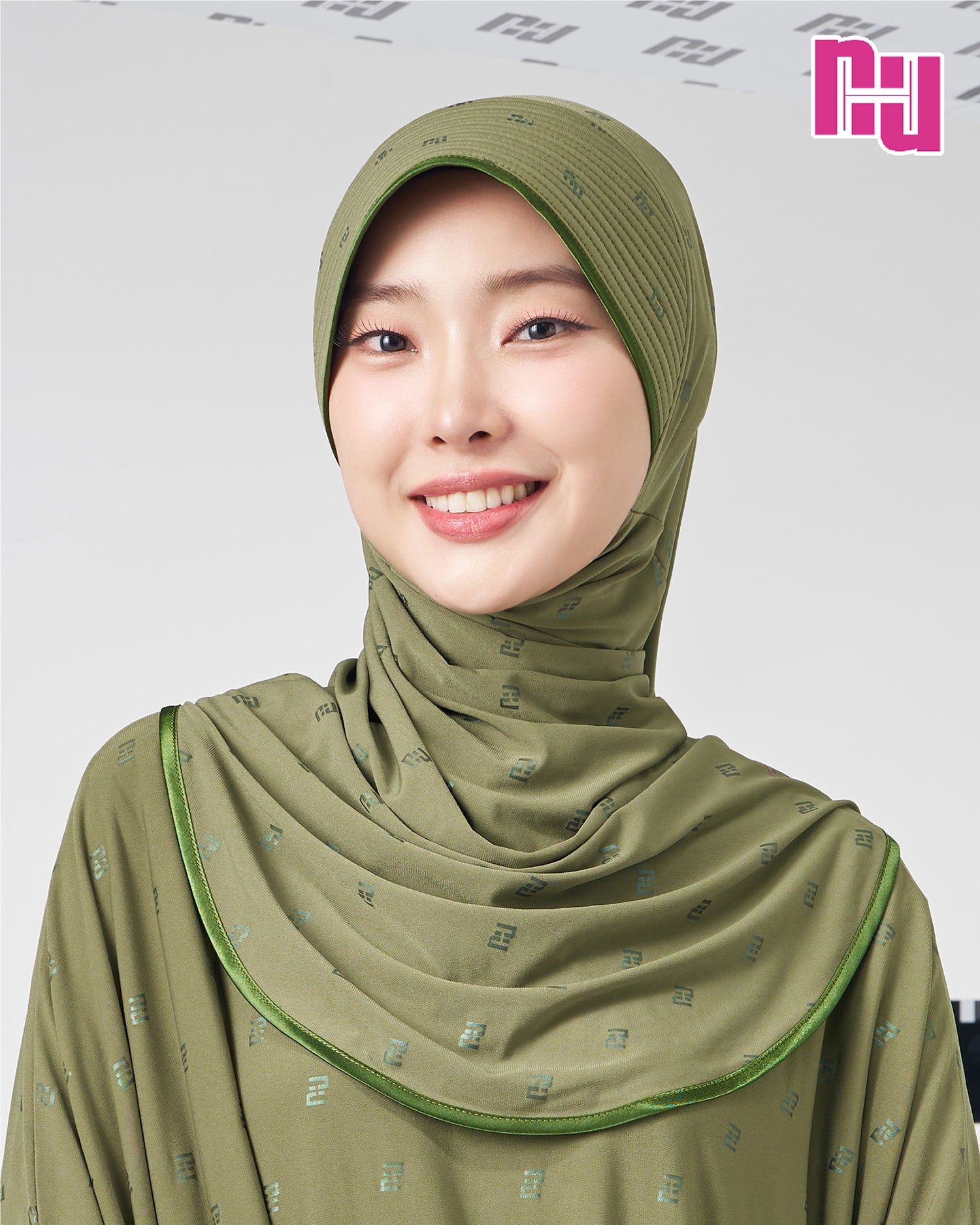 NUH BLACK Ready-to-wear hijab – Straight foam padding