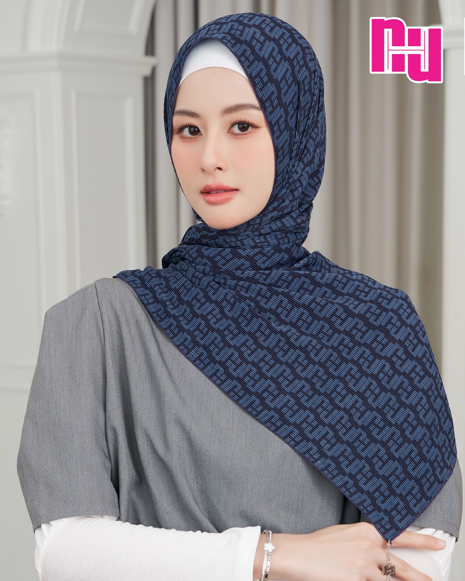 NUH MONOGRAM PLEATED Long Hijab Scarf for Women Muslim - ผ้าพันอัดพลีทแบบยาว