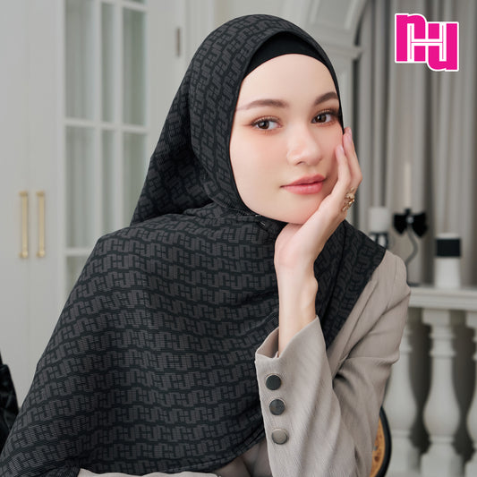 ผ้าพันพลีท NUH MONOGRAM – แบบยาว