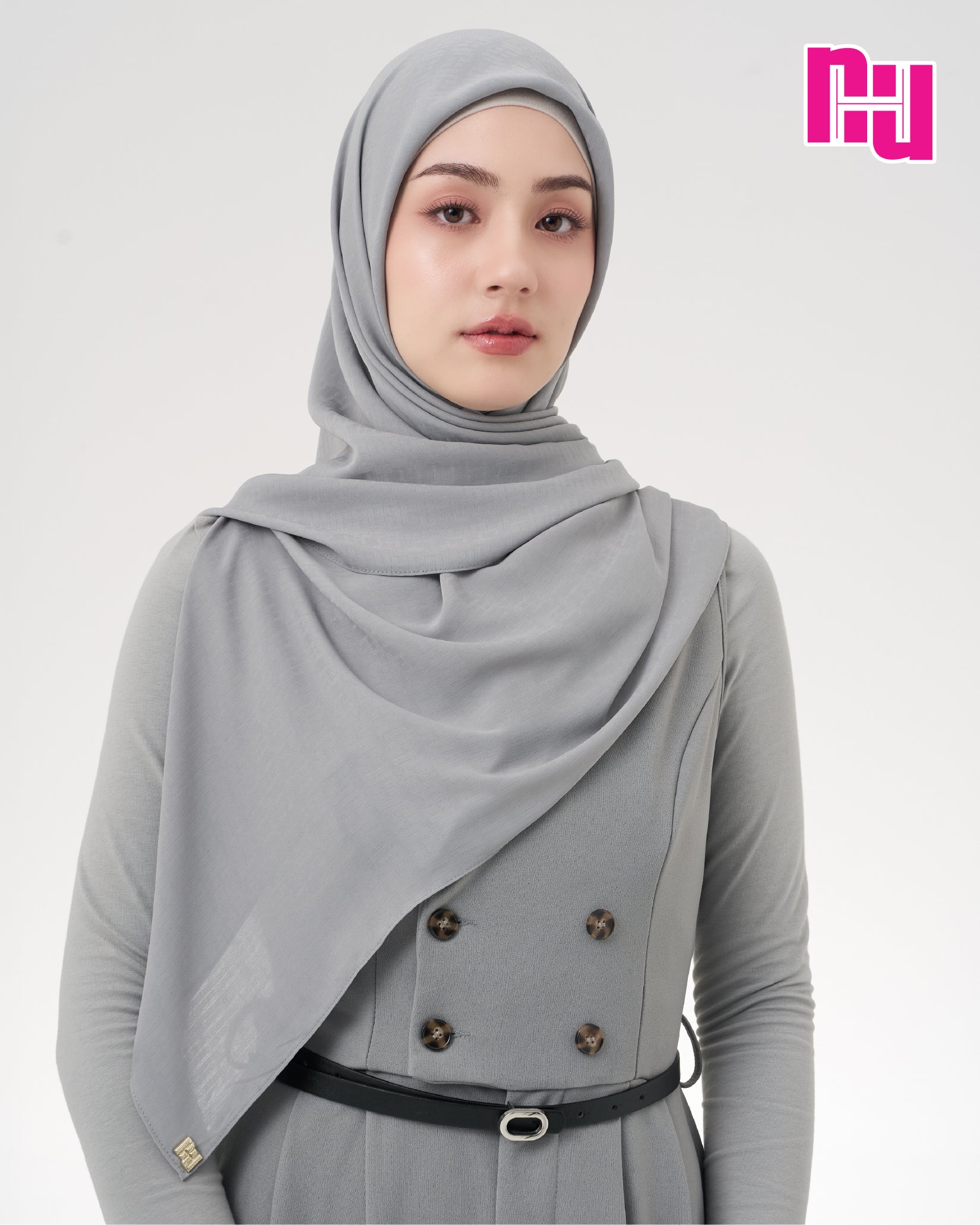 NUH MONOGRAM NOOR Square Hijab Scarf for Women Muslim - ผ้าพันแบบสามเหลี่ยม