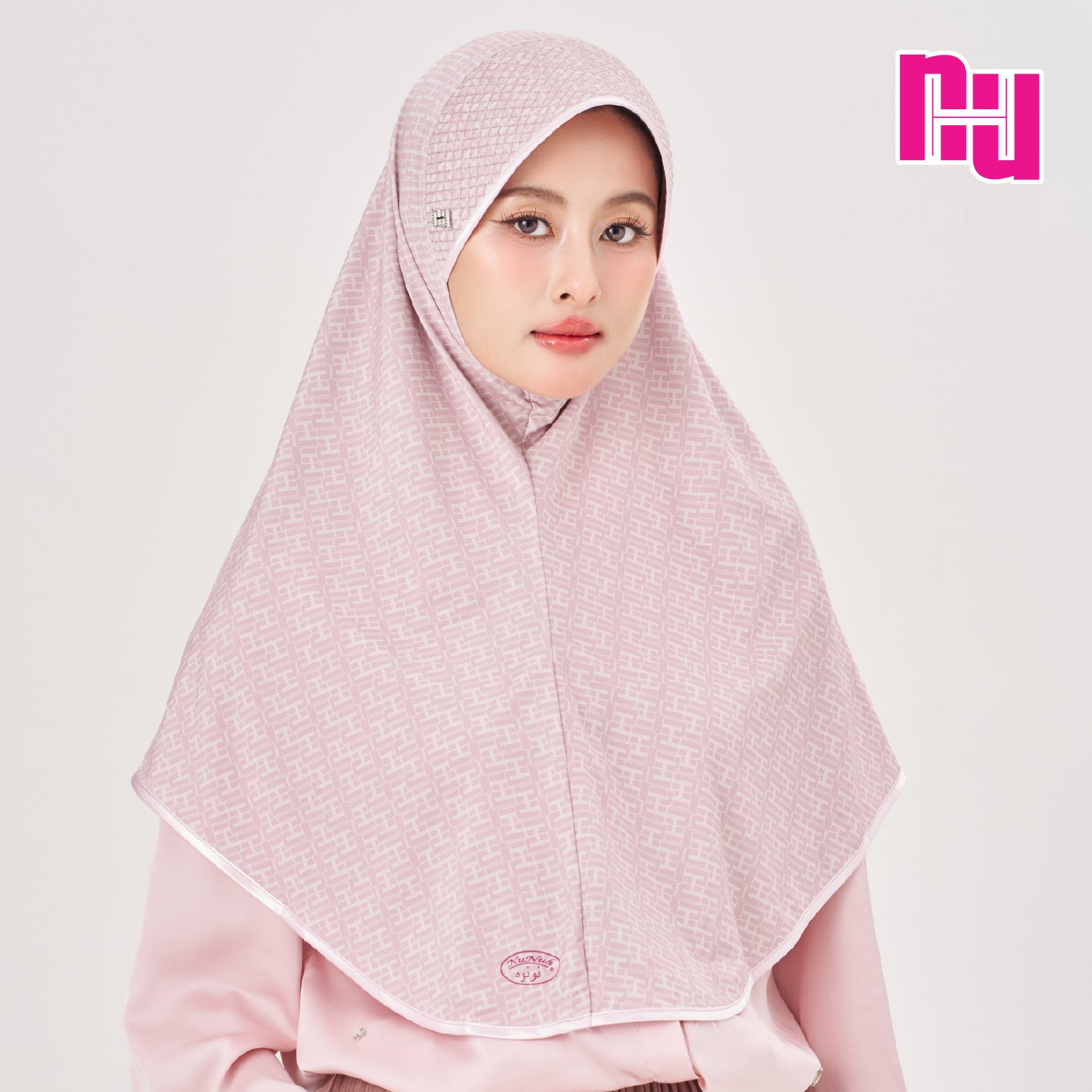 NUH MONOGRAM ECHO II ผ้าคลุมสวมสำเร็จ - แพทเทิร์นฮาตี