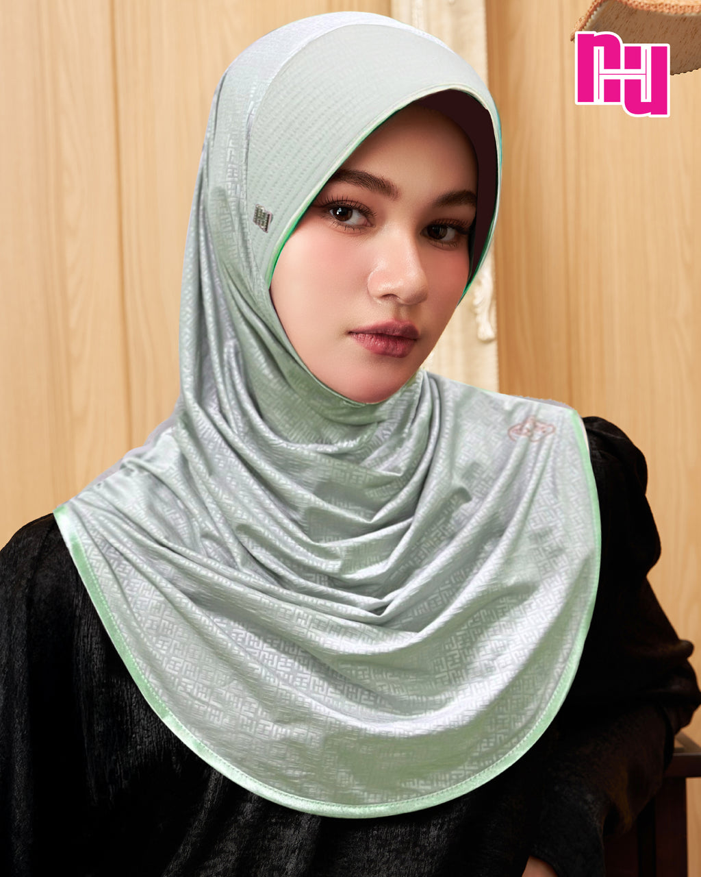 NUH MONOGRAM II ผ้าคลุมสวมสำเร็จ - ทรงฟองน้ำตรง
