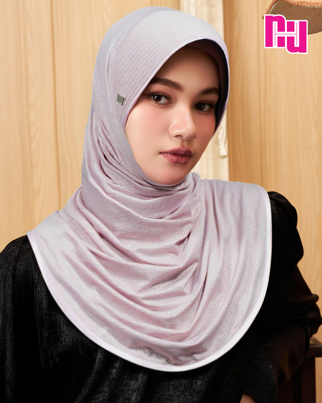 NUH MONOGRAM II ผ้าคลุมสวมสำเร็จ - ทรงฟองน้ำตรง