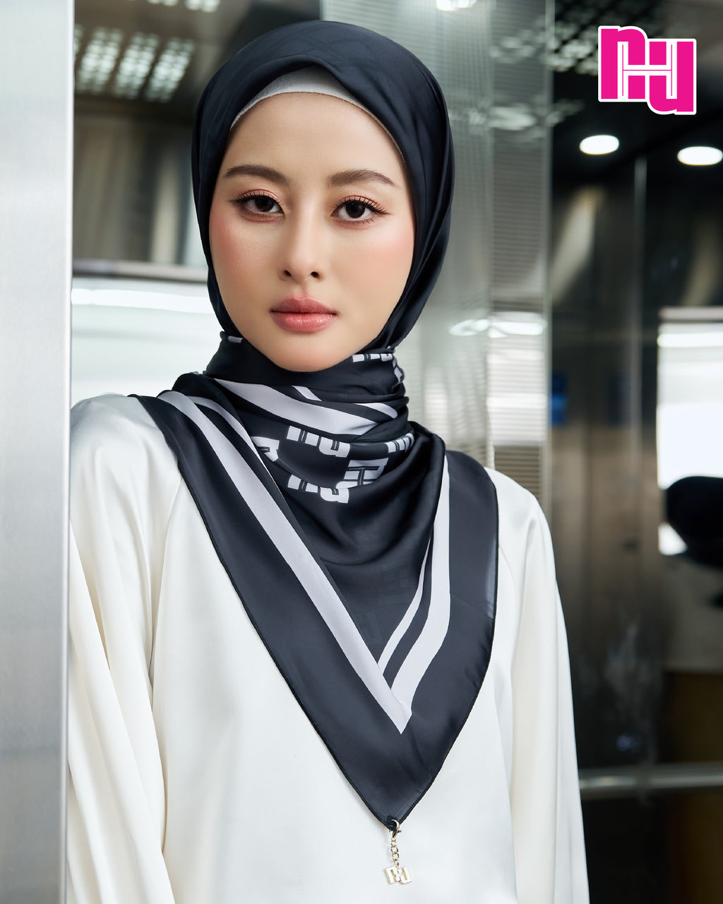 NUH ICON III Square Hijab Scarf for Women Muslim – ผ้าพันแบบสามเหลี่ยม