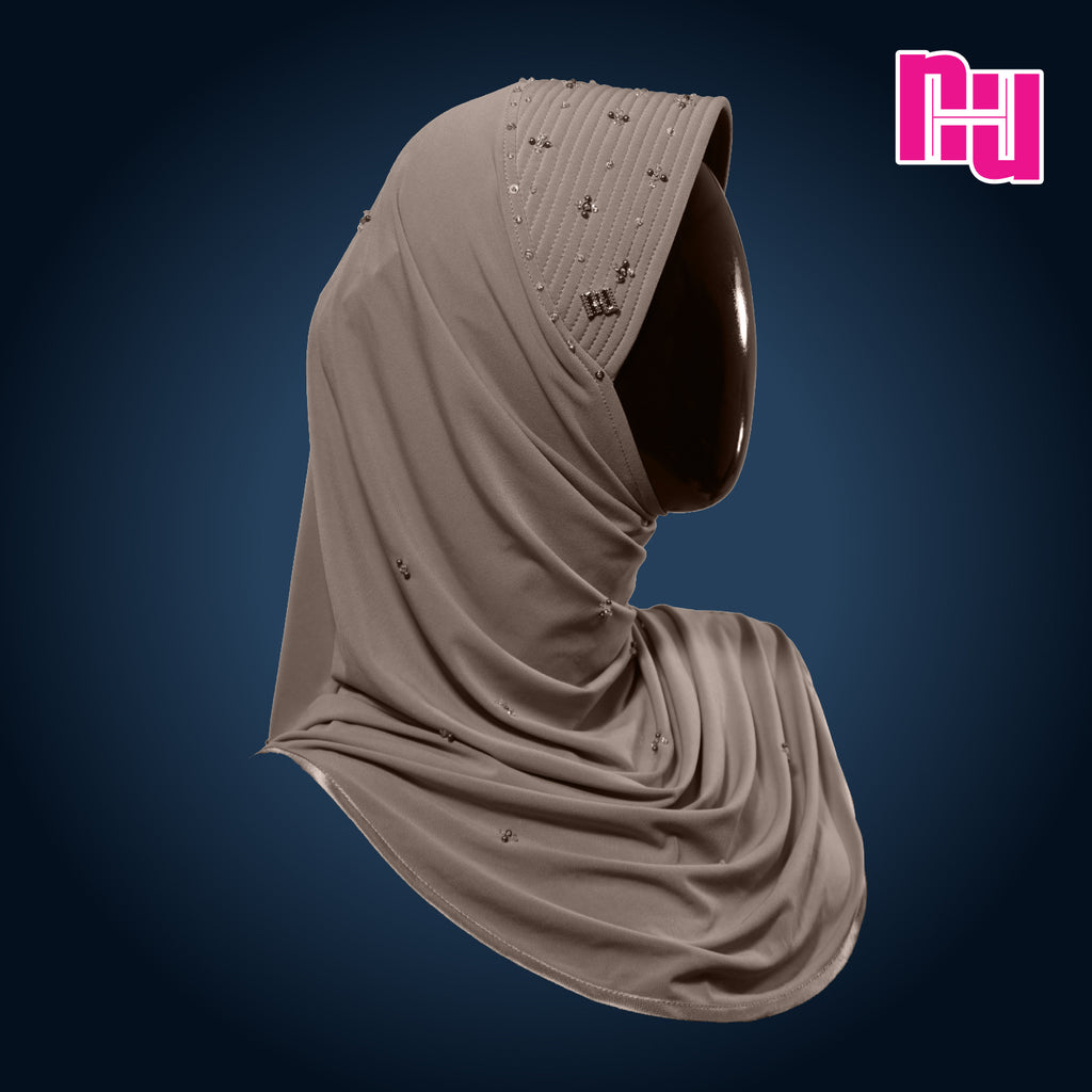 NUH CLASSIC CRYSTAL PREMIUM EDITION IV - Ready-to-wear hijab embellished with crystal pearls