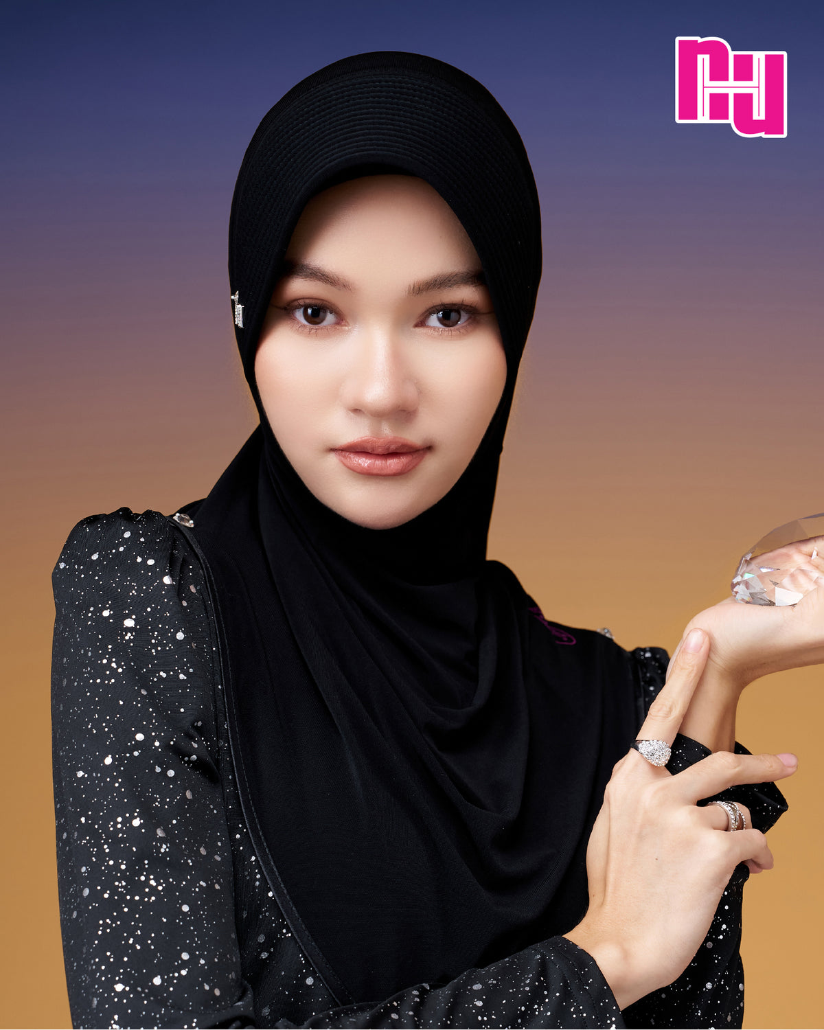 NUH CLASSIC STAR II (BLACK) - ผ้าคลุมสวมสำเร็จ
