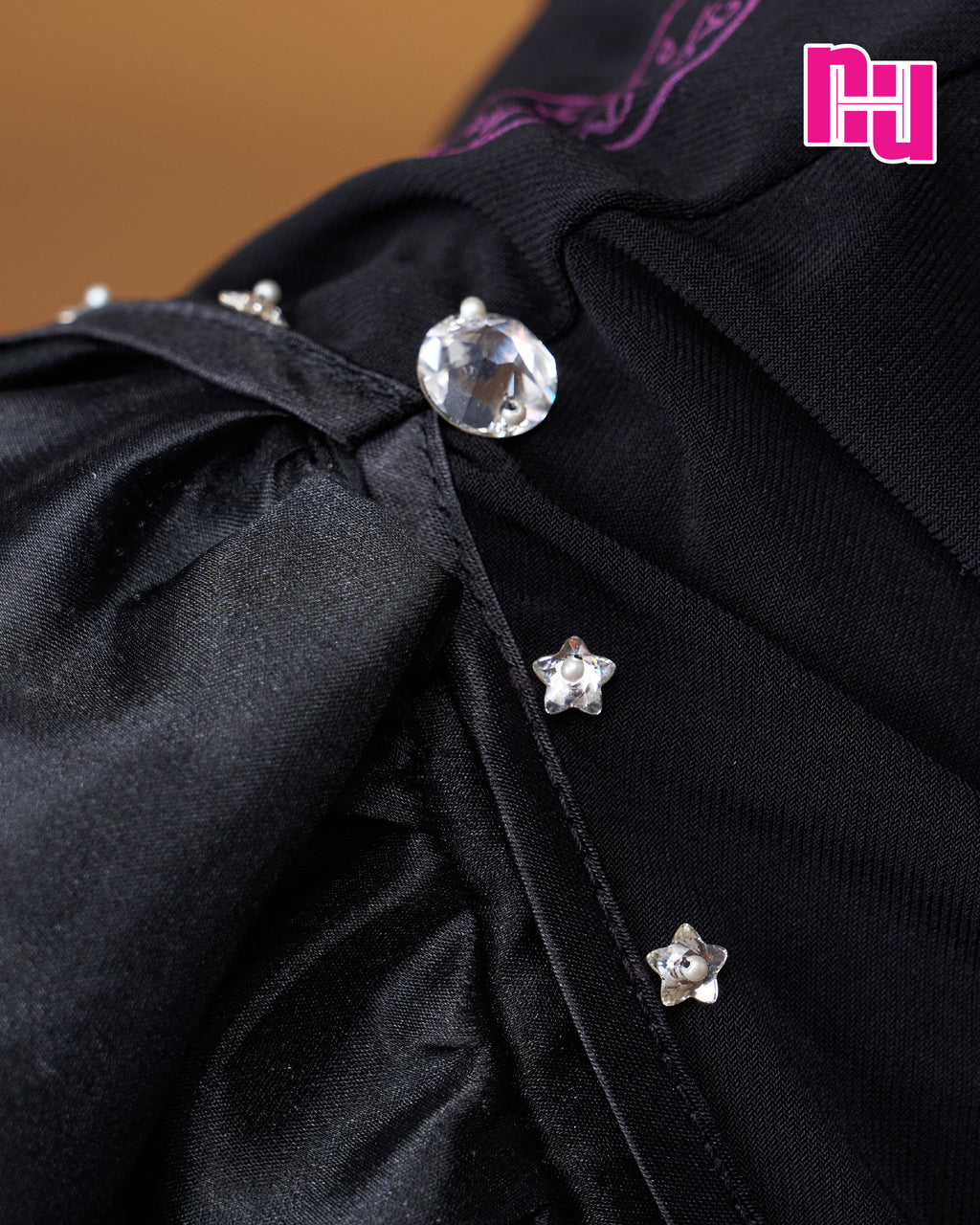 NUH CLASSIC STAR III (BLACK) - ผ้าคลุมสวมสำเร็จ