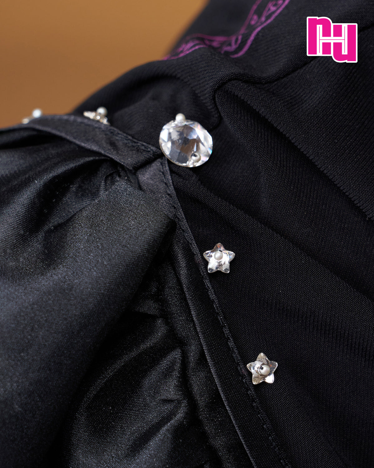 NUH CLASSIC STAR III (BLACK) - ผ้าคลุมสวมสำเร็จ