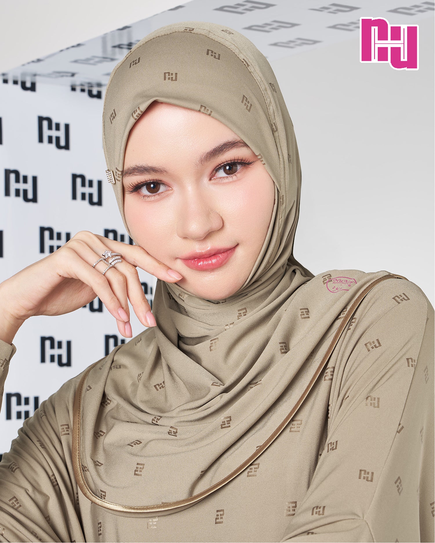 NUH BLACK Ready-to-wear hijab – Talakong style