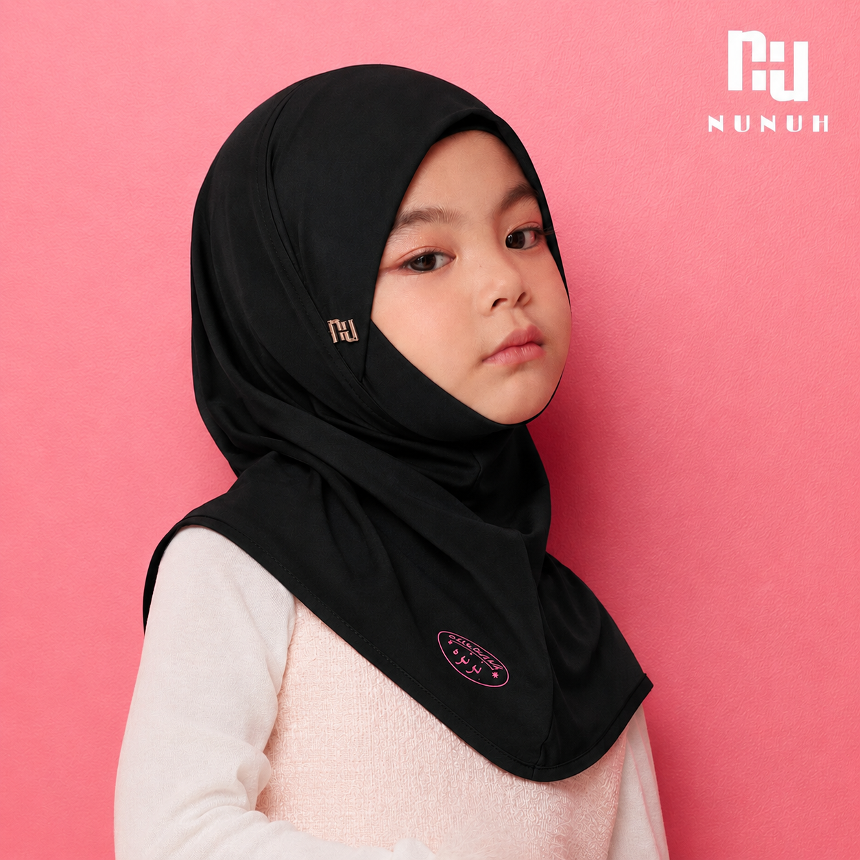 NUH HATI CLASSIC (BLACK) - ผ้าคลุมสวมสำเร็จคลาสสิคสีดำ (แพทเทิร์นฮาตีสำหรับเด็ก)