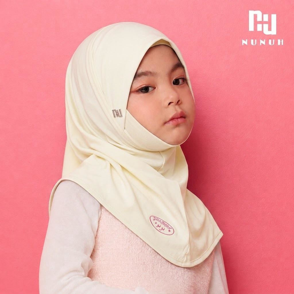 NUH HATI CLASSIC (BLACK) - ผ้าคลุมสวมสำเร็จคลาสสิคสีดำ (แพทเทิร์นฮาตีสำหรับเด็ก)