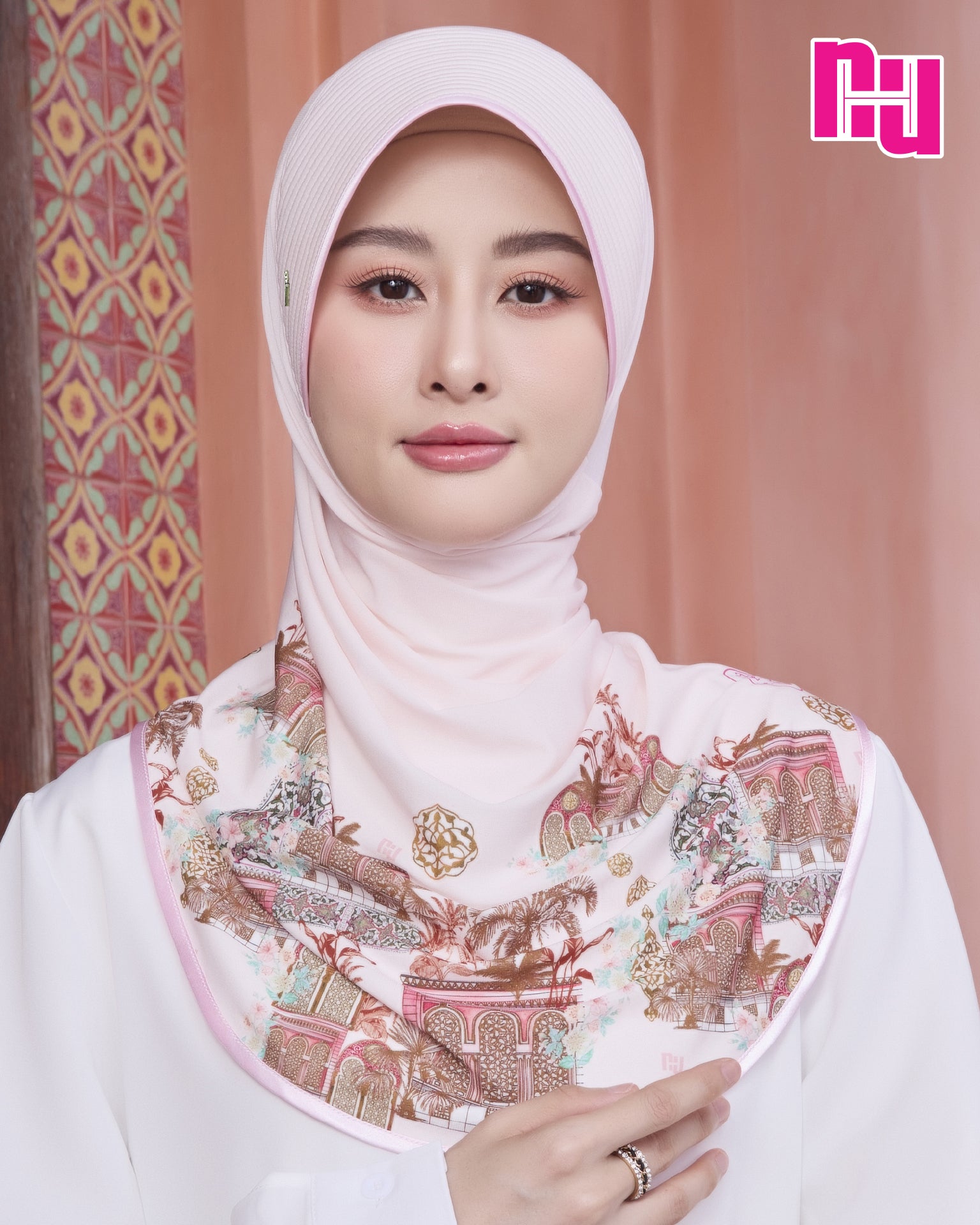 NUH THANA ผ้าคลุมสวมสำเร็จ – ทรงฟองน้ำตรง