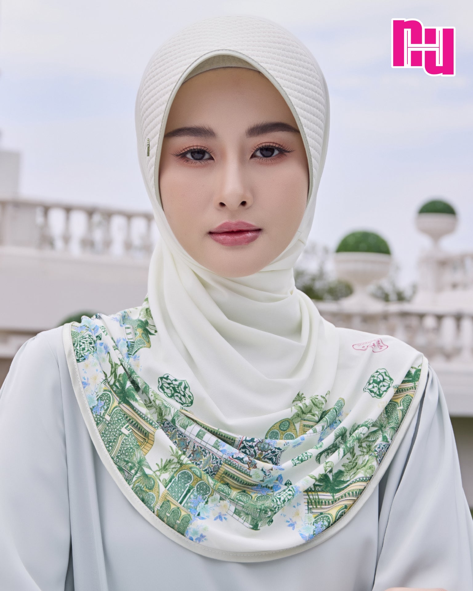 NUH THANA ผ้าคลุมสวมสำเร็จ – ทรงฟองน้ำตาราง