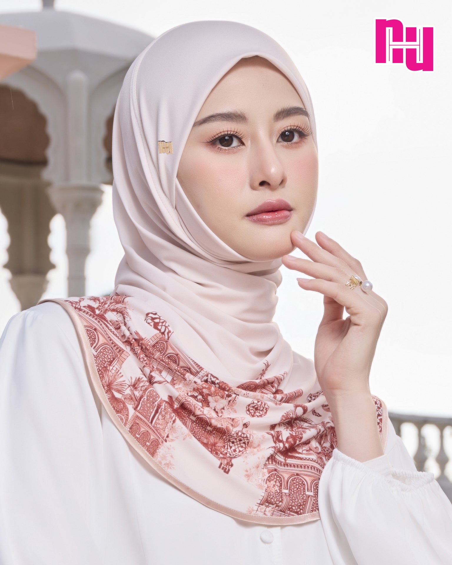 NUH THANA ผ้าคลุมสวมสำเร็จ – ทรงตาลากง