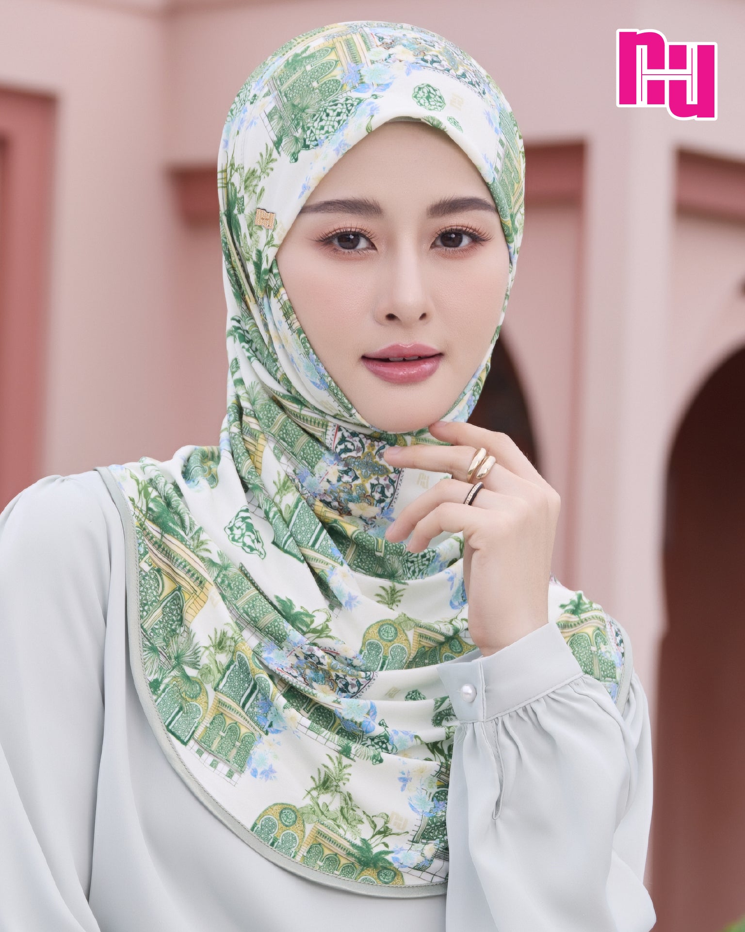 NUH THANA ผ้าคลุมสวมสำเร็จ – ทรงตาลากง
