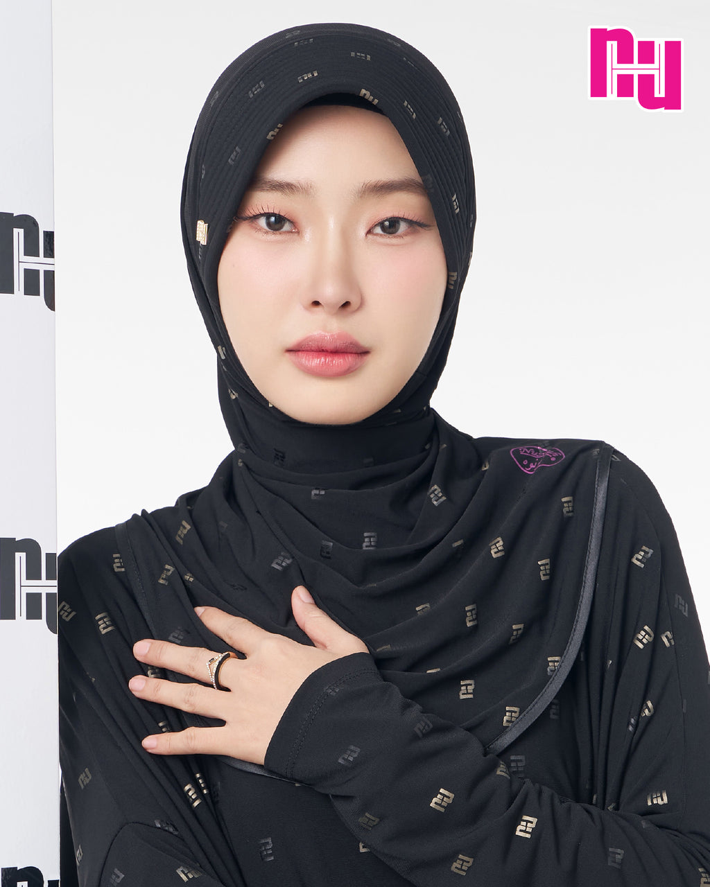 NUH BLACK Ready-to-wear hijab – Regular foam padding