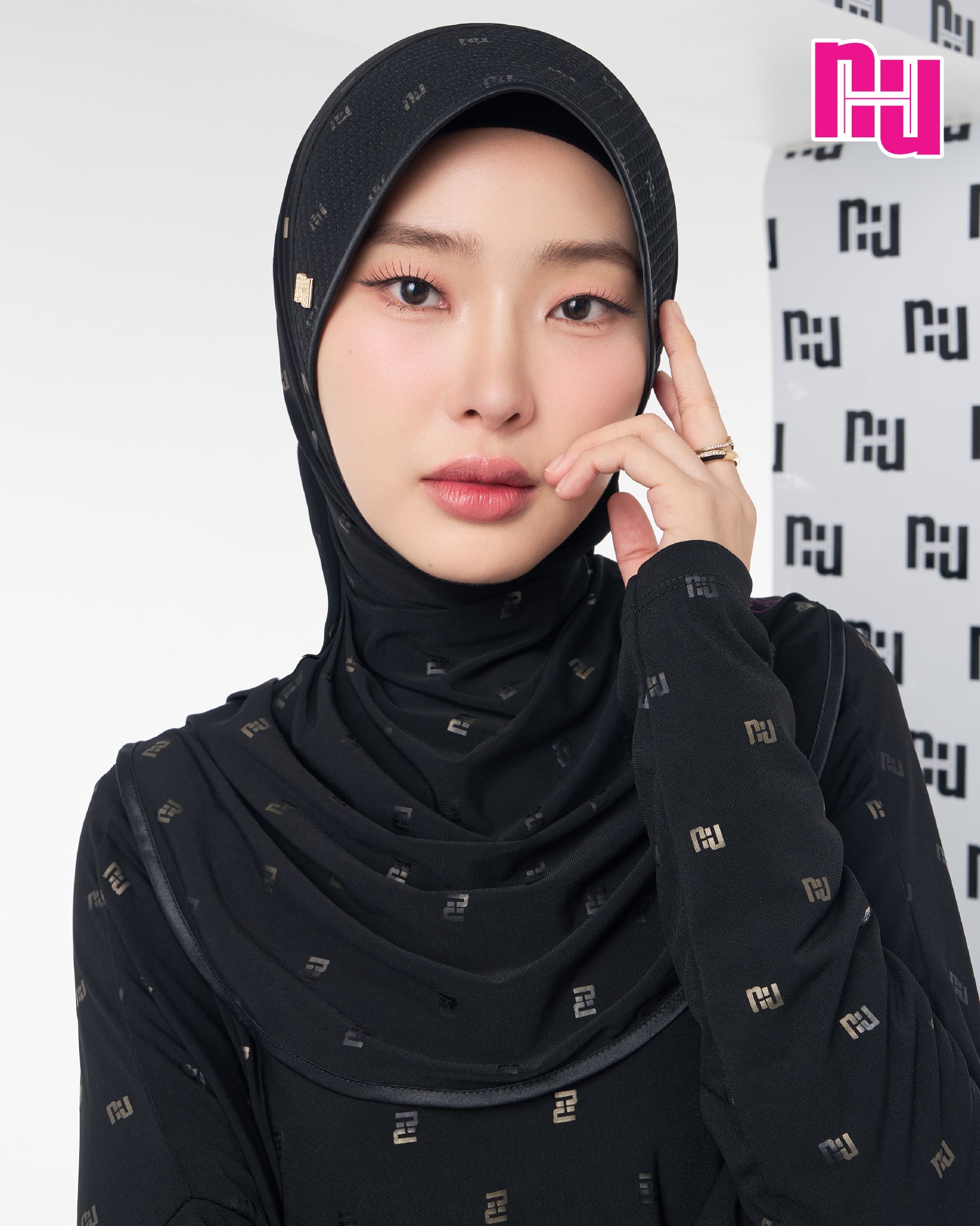 NUH BLACK Ready-to-wear hijab – Grid foam design