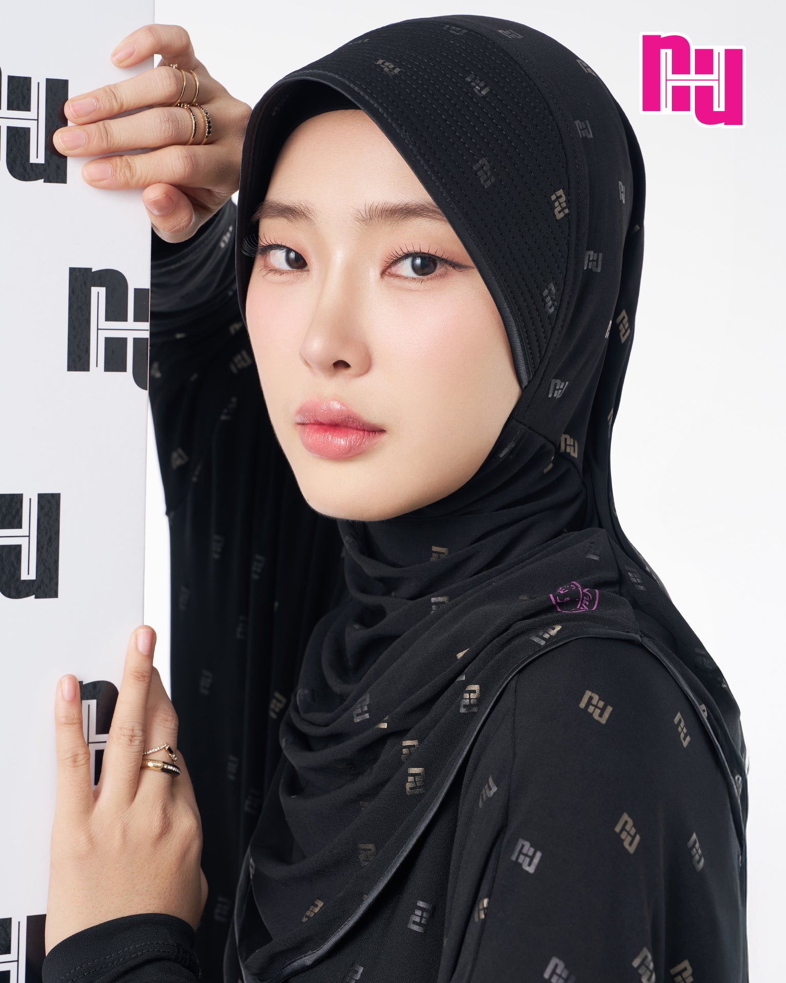 NUH BLACK Ready-to-wear hijab – Straight foam padding