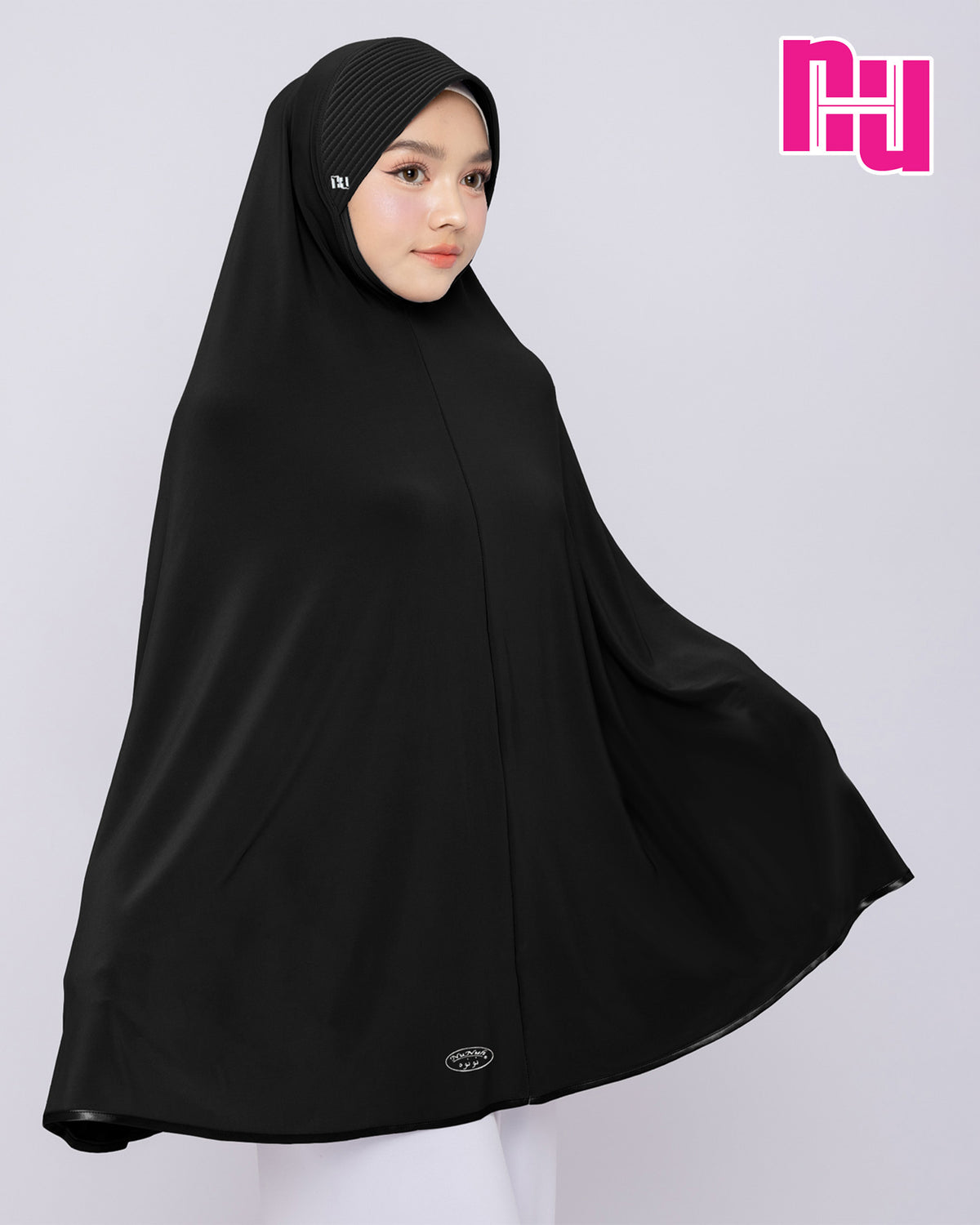 NUH CLASSIC Hijab – Plain foam style, chin-covering type