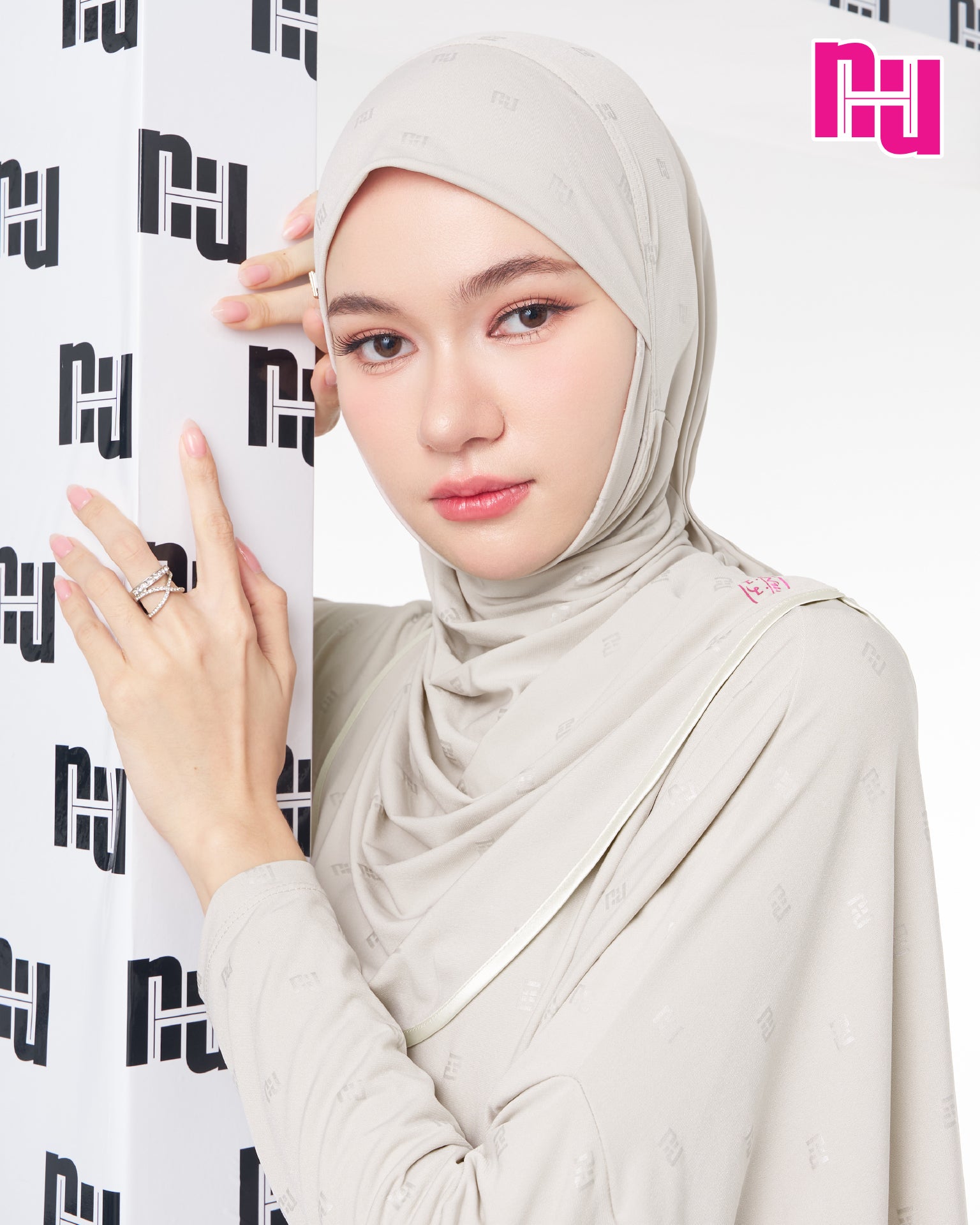 NUH BLACK Ready-to-wear hijab – Talakong style