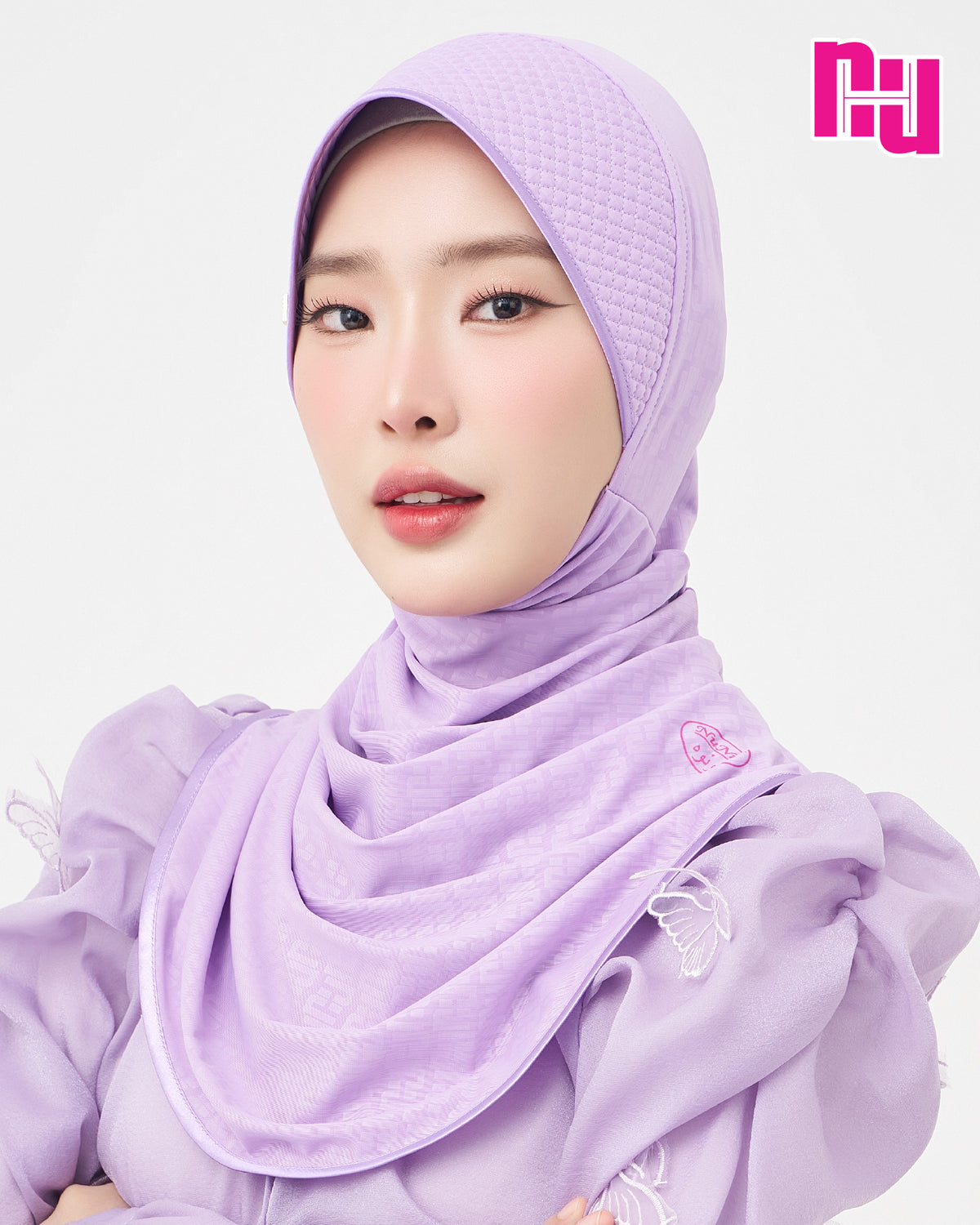 NUH MONOGRAM ผ้าคลุมสวมสำเร็จ – ทรงฟองน้ำตาราง