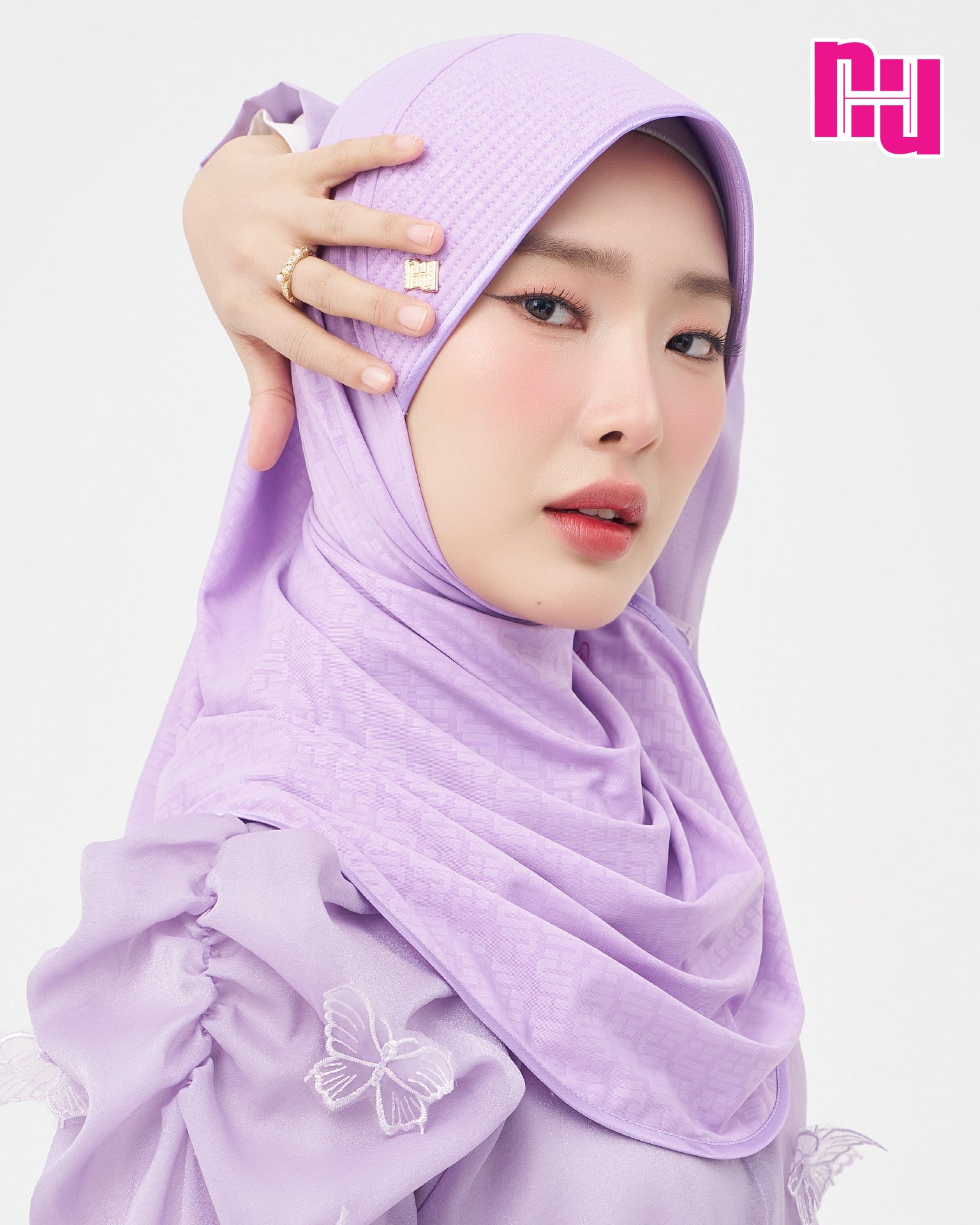 NUH MONOGRAM ผ้าคลุมสวมสำเร็จ – ทรงฟองน้ำตรง